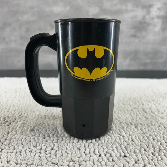 Vintage Batman Mug Super Hero Comic Book DC Comics Black Yellow Bat Wing Symbol - Picture 1 of 6